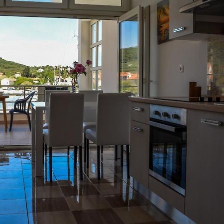 Galeb Apartment เวลิ อีช ภายนอก รูปภาพ